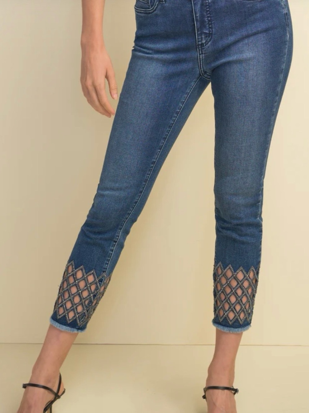 Joseph Ribkoff cropped jeans with a diamond cut-out hem 6